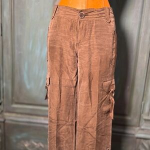 100% Silk Banana Republic Cargo Pants Green